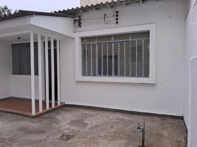 Casa aluguel em Região Geográfica Imediata de Goiânia, Goiânia