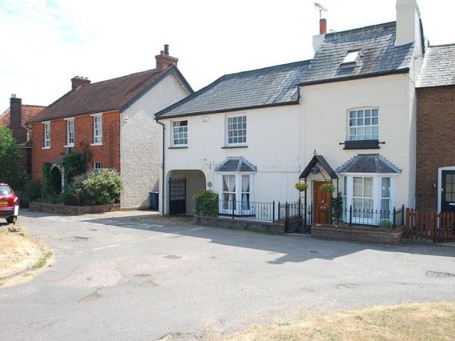 House for rent in Chalfont St. Peter, Denham