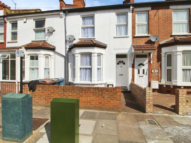 House for rent in Wealdstone, Greater London