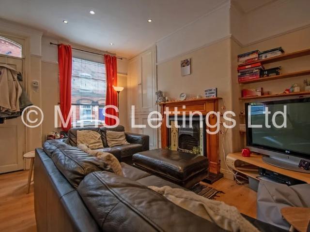 House for rent in Headingley Hill, Leeds