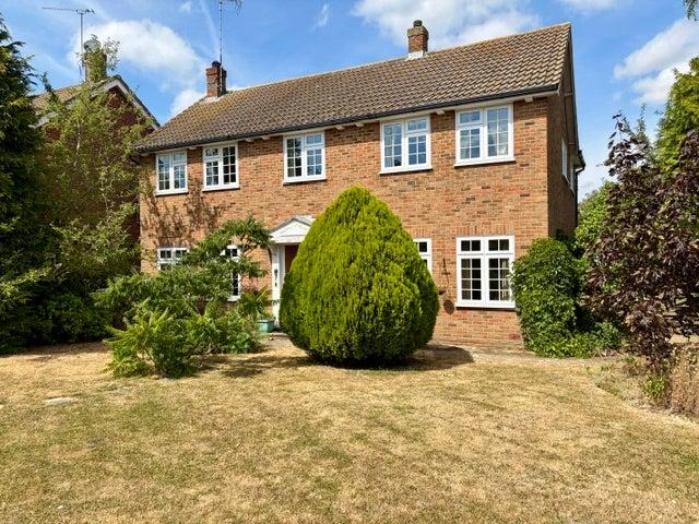 House for rent in Navestock Side, Essex