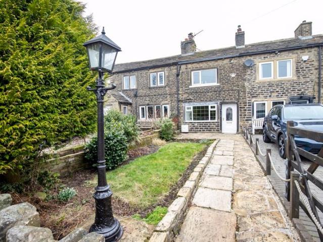 House for rent in Stainland & District, Stainland