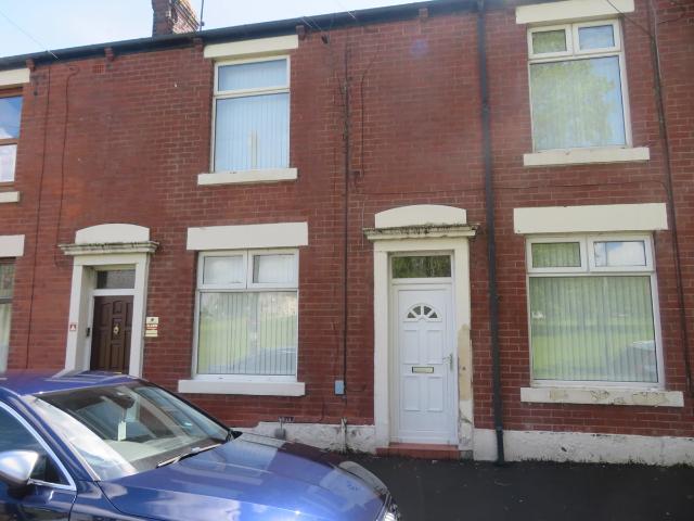 House for rent in Burnedge, Greater Manchester