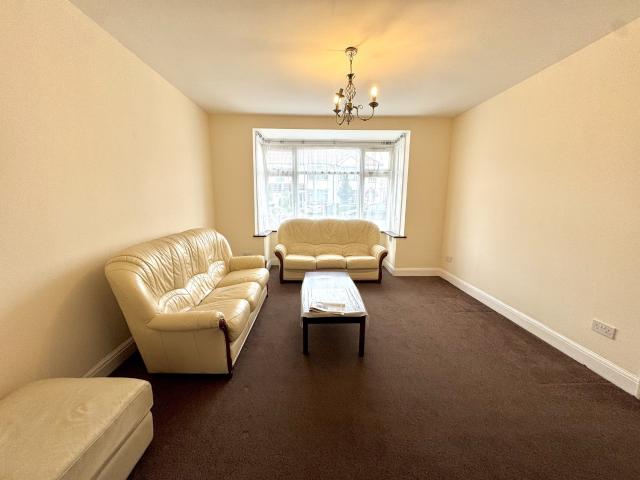 House for rent in London Borough of Ealing, Greater London
