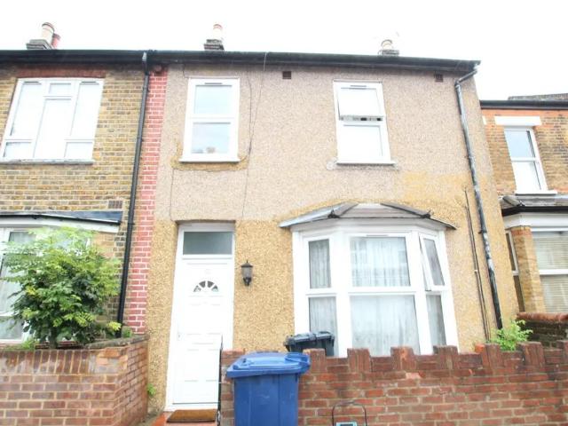 House for rent in West Ealing, Greater London