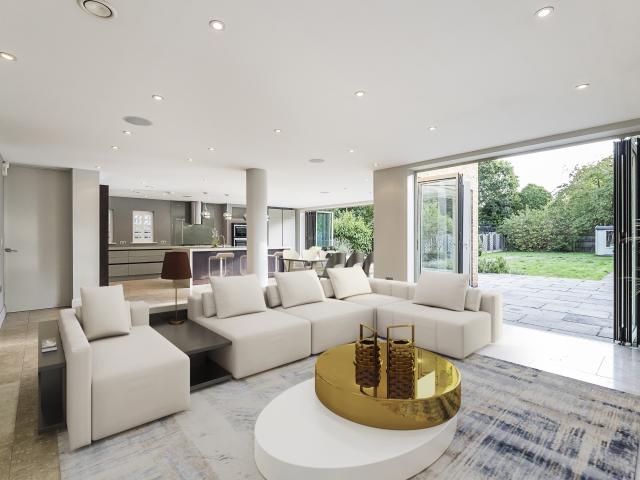 House for rent in Blackhills, Surrey