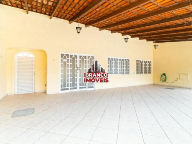 Casa aluguel em Região Geográfica Imediata do Distrito Federal, Região Integrada de Desenvolvimento do Distrito Federal e Entorno