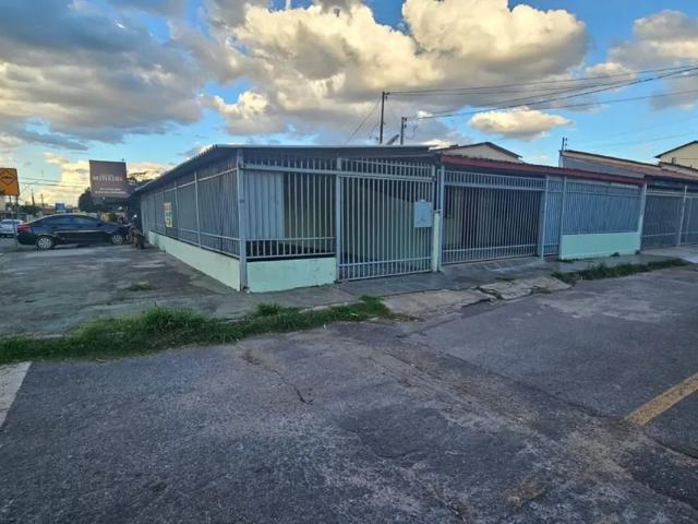 Casa aluguel em Região Geográfica Imediata do Distrito Federal, Região Integrada de Desenvolvimento do Distrito Federal e Entorno