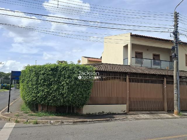 Casa aluguel em Região Geográfica Imediata do Distrito Federal, Região Integrada de Desenvolvimento do Distrito Federal e Entorno