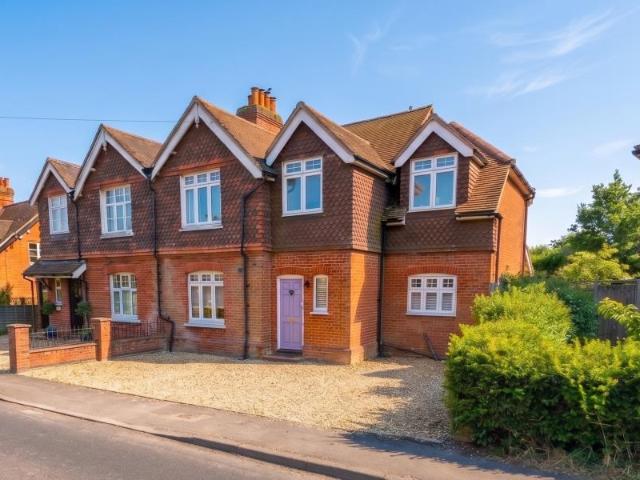 House for rent in Worplesdon, Guildford