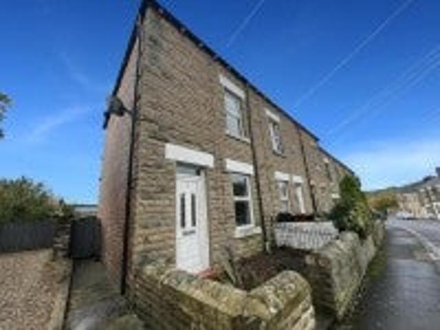 House for rent in Hadfield, High Peak