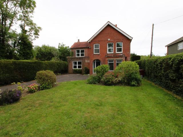 House for rent in Littlecote, West Sussex