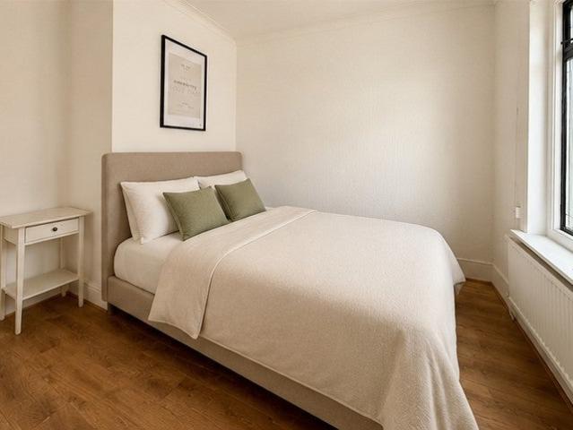 House for rent in Cabbage Hall, Calderstones