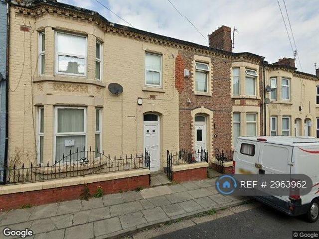 House for rent in Calderstones