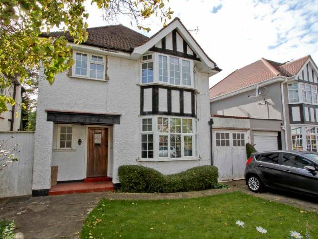 House for rent in Pinner, Greater London