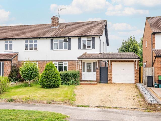 House for rent in Five Acres, Hertfordshire