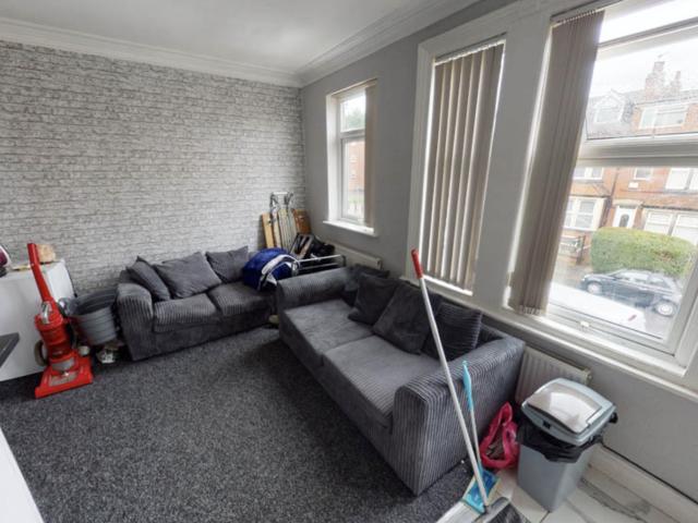 House for rent in Beckett Park, Headingley