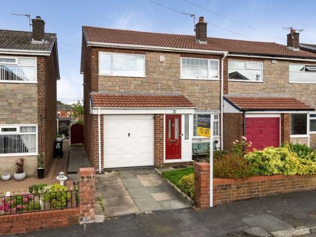 House for rent in Middle Hulton, Bolton