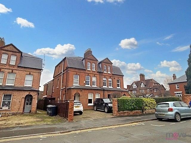 House for rent in Wotton, Gloucester