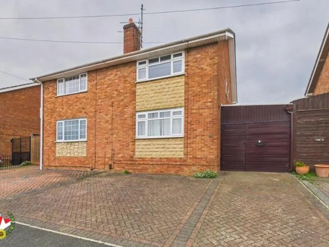 House for rent in Kingsway, Gloucester