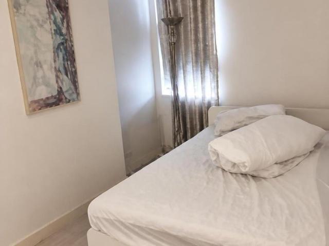 House for rent in Hornsey Park, Greater London