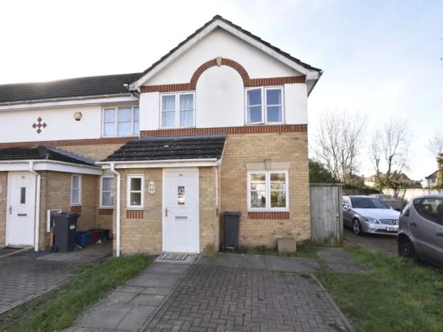House for rent in London Borough of Hounslow, Greater London