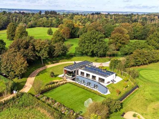 House for rent in Swallow, Buckinghamshire