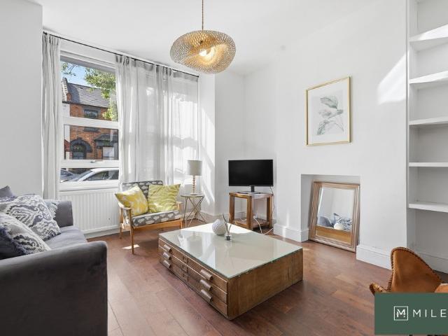House for rent in College Park, Greater London