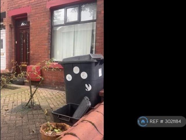 House for rent in Springhead, Oldham