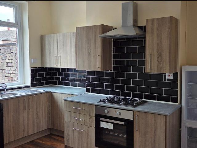 House for rent in Hollinwood, Pendock