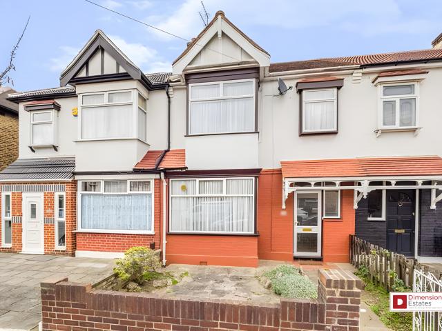 House for rent in London Borough of Redbridge, Greater London
