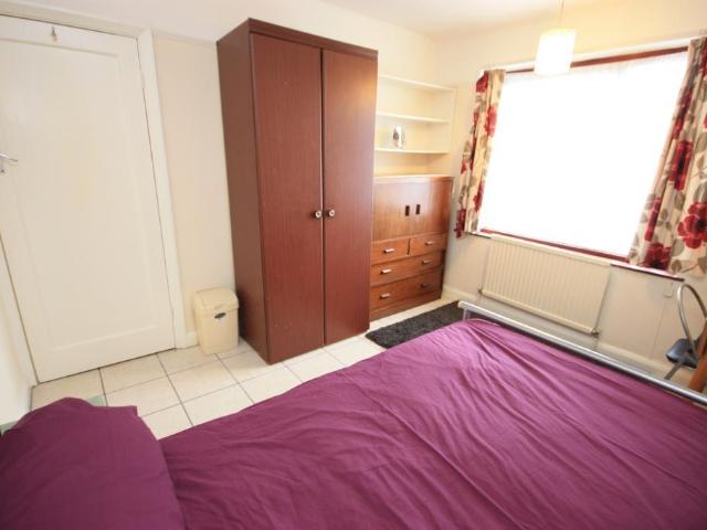 House for rent in London Borough of Ealing, Greater London