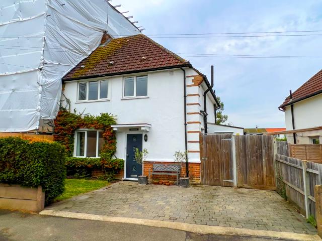 House for rent in East Molesey, Elmbridge