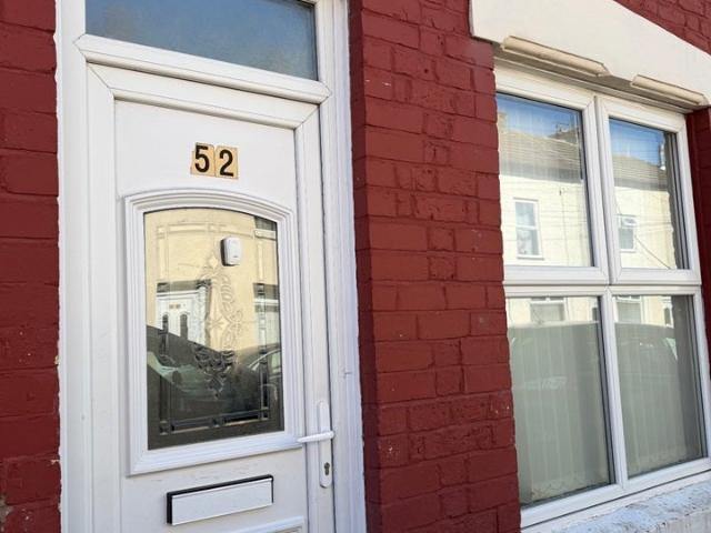 House for rent in Calderstones