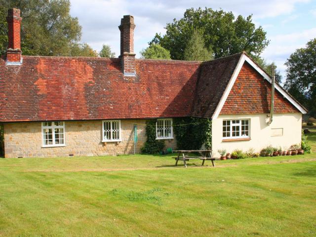 House for rent in Littlecote, West Sussex