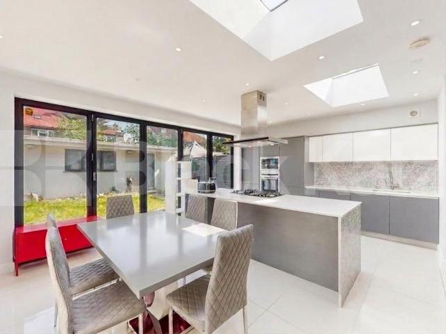 House for rent in West Hampstead, Greater London