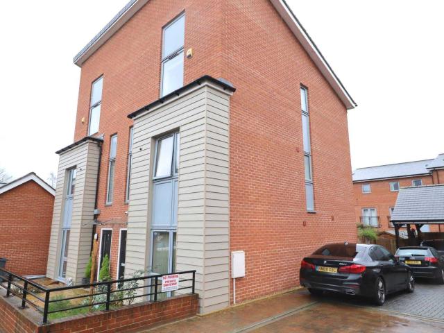 House for rent in Cressex, Isle Of Man