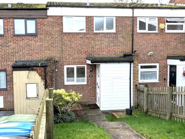 House for rent in Highfield, Pouchen End