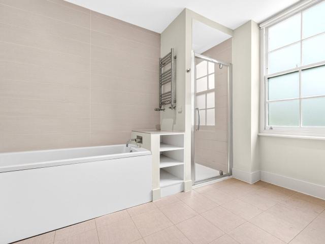 House for rent in Kennington, Greater London