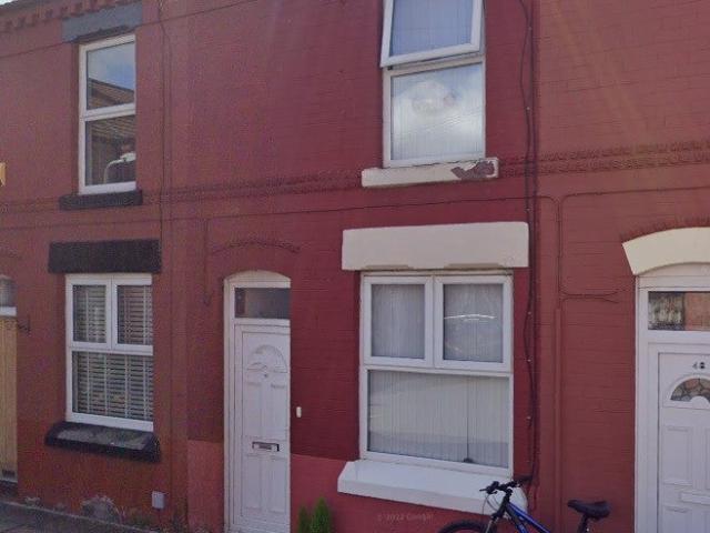 House for rent in Calderstones