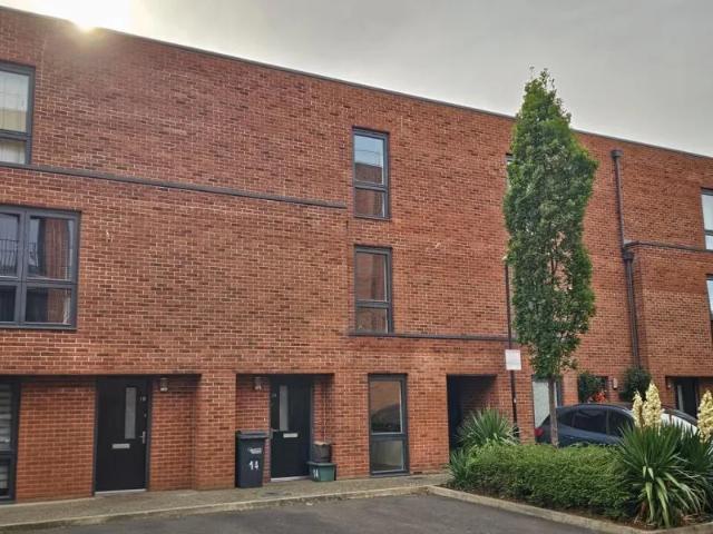 House for rent in Kings Barton, Gloucester
