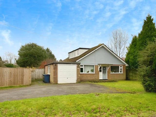 House for rent in Hotley Bottom, Prestwood