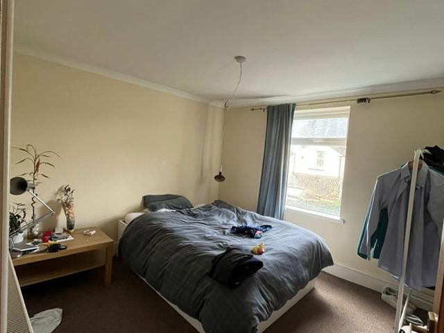 Room for rent in Falcon Lodge, Wales