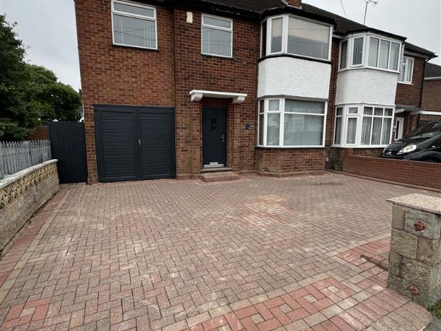 House for rent in Brandhall, Sandwell