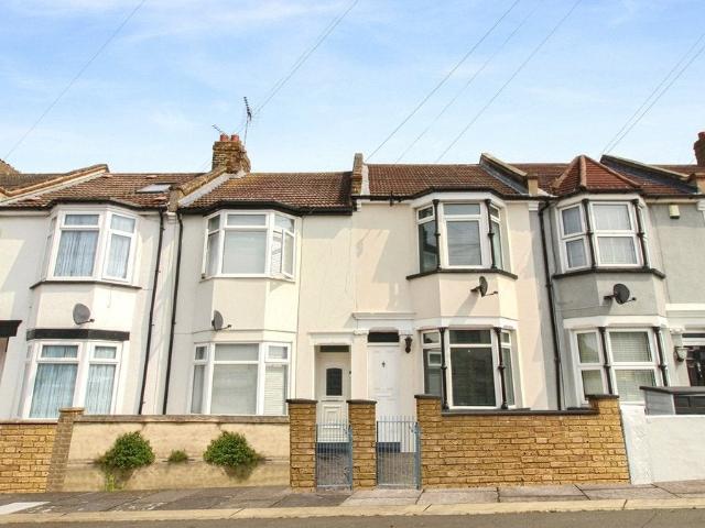House for rent in Swanscombe and Greenhithe, Monks Orchard