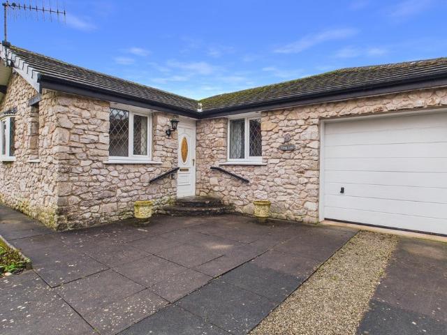 House for rent in Bolton le Sands, Bare