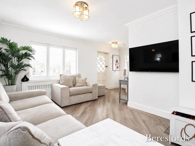 House for rent in Hutton, Navestock Side