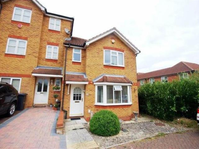 House for rent in London Borough of Barnet, Greater London