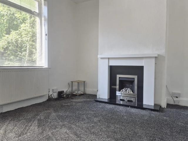 House for rent in Richmond Hill, West Yorkshire