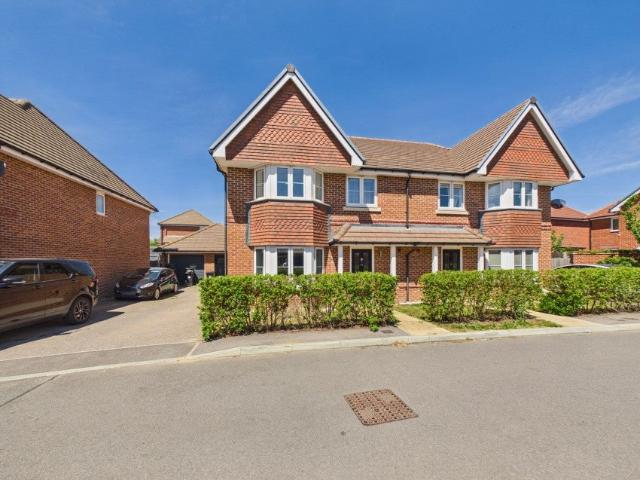 House for rent in Shinfield, Spencers Wood